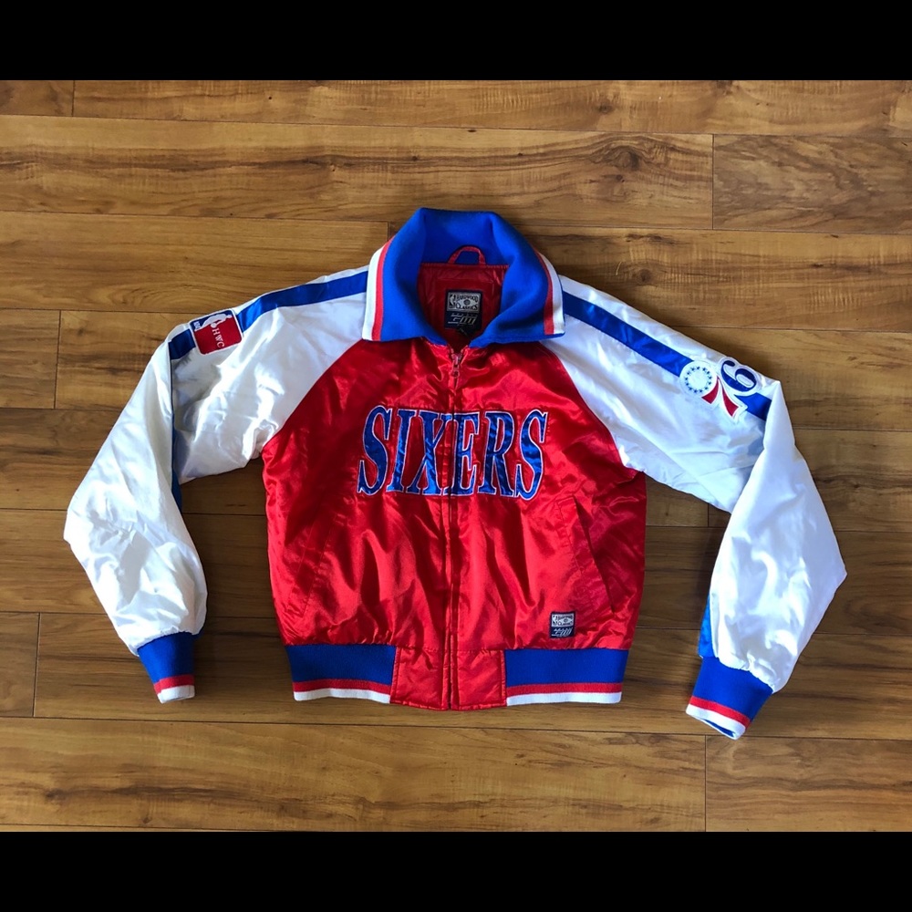 76ers Women’s Hardwood Classics Sports GIII Sz L